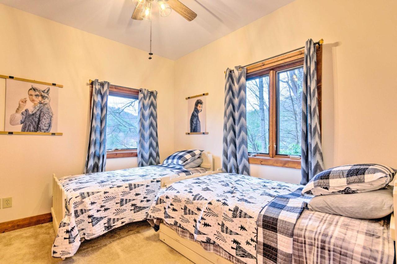 Mountain Cabin With Fire Pit, Walk To Golf And Fishing Vilas Bagian luar foto