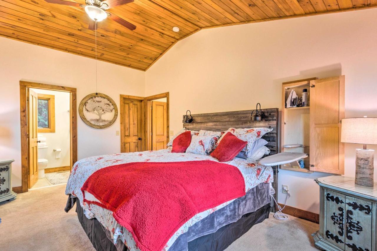 Mountain Cabin With Fire Pit, Walk To Golf And Fishing Vilas Bagian luar foto
